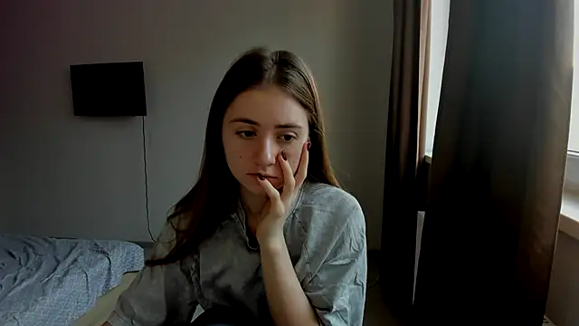 Snapshot of LilyHaart chatting on 11-12-25, 05:19 LilyHaart online show from 11-12-25, 05:19