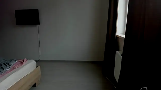 Snapshot of LilyHaart chatting on 11-18-25, 07:02 LilyHaart online show from 11-18-25, 07:02