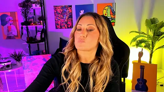 SarahAlluring online show from 10-15-25, 12:38