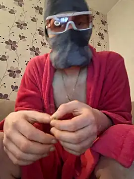 Snapshot of ThePython666 chatting on 03-11-25, 09:59 ThePython666 online show from 03-11-25, 09:59