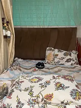 Snapshot of lustyindiancouple chatting on 02-20-26, 12:27 lustyindiancouple online show from 02-20-26, 12:27