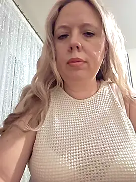 Irina3718 online show from 07-22-26, 08:22