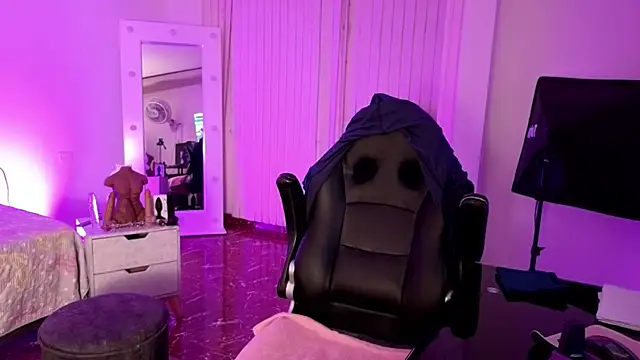 cory chasecol888 online show from 10-04-25, 04:54