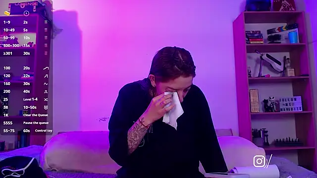 Snapshot of Soy_mangx chatting on 11-29-25, 02:25 Soy mangx online show from 11-29-25, 02:25