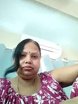Snapshot of Arohi35 chatting on 05-18-26, 02:18 Arohi35 online show from 05-18-26, 02:18