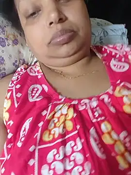 Snapshot of Arohi35 chatting on 05-31-26, 04:53 Arohi35 online show from 05-31-26, 04:53