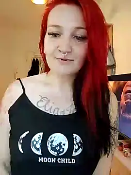 TiffiChantiT2 online show from 08-05-26, 10:29