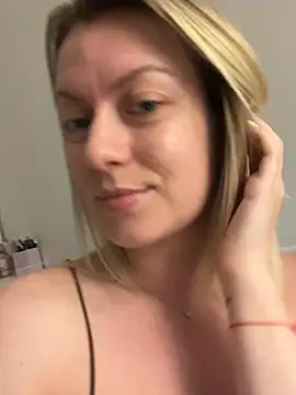 AnnastasiaMills online show from 04-19-26, 06:21