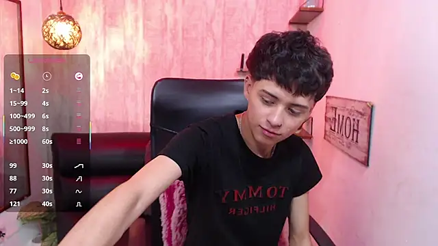 Snapshot of Sam_Daves chatting on 03-17-25, 04:11 Sam Daves online show from 03-17-25, 04:11