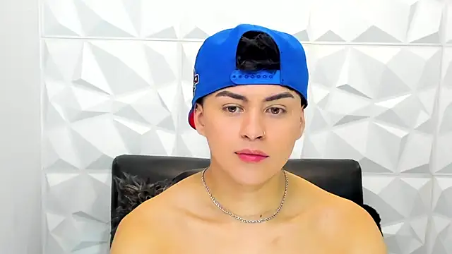 Snapshot of Sam_Daves chatting on 11-08-25, 12:49 Sam Daves online show from 11-08-25, 12:49