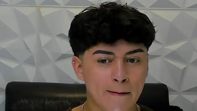 Snapshot of Sam_Daves chatting on 11-21-25, 01:54 Sam Daves online show from 11-21-25, 01:54