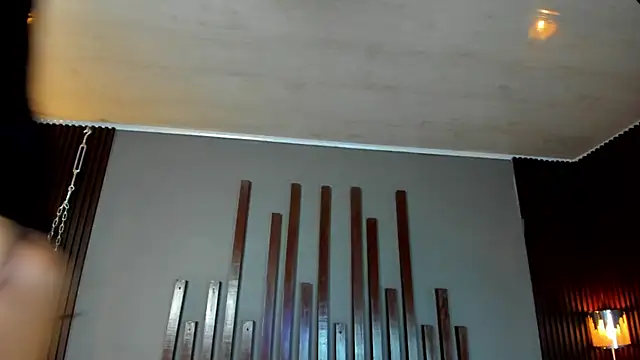 Snapshot of alice_rous21 chatting on 05-06-26, 01:27 alice rous21 online show from 05-06-26, 01:27