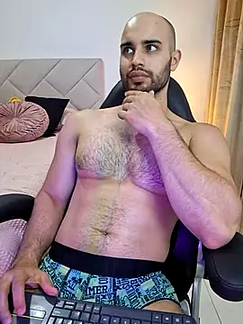 Snapshot of Chris_Alzate chatting on 03-17-25, 12:19 Chris Alzate online show from 03-17-25, 12:19