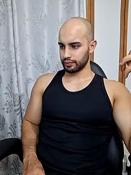 Snapshot of Chris_Alzate chatting on 03-17-25, 11:11 Chris Alzate online show from 03-17-25, 11:11