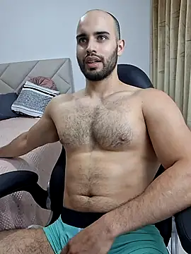 Snapshot of Chris_Alzate chatting on 03-20-25, 12:40 Chris Alzate online show from 03-20-25, 12:40