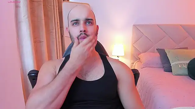 Snapshot of Chris_Alzate chatting on 09-12-25, 10:10 Chris Alzate online show from 09-12-25, 10:10