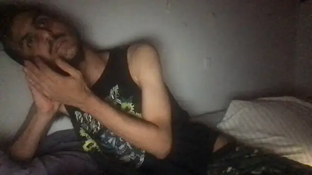 Snapshot of twink69Finger chatting on 02-24-26, 01:53 twink69Finger online show from 02-24-26, 01:53