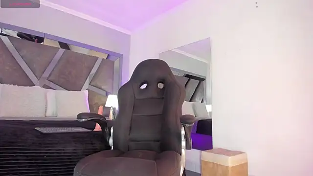 Daia Ortiz online show from 03-22-25, 07:31