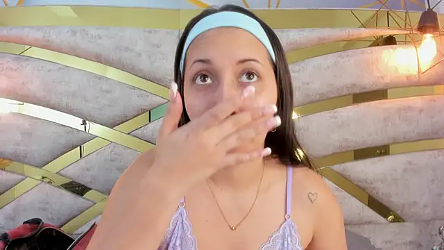 Snapshot of Sofiia_Rossee_ chatting on 10-20-25, 07:58 Sofiia Rossee online show from 10-20-25, 07:58