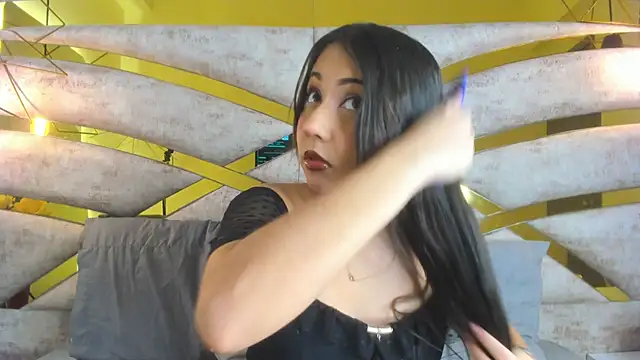 Snapshot of Sofiia_Rossee_ chatting on 10-29-25, 08:10 Sofiia Rossee online show from 10-29-25, 08:10