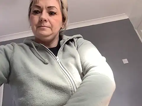 GoldenSquirter online show from 03-13-25, 10:47