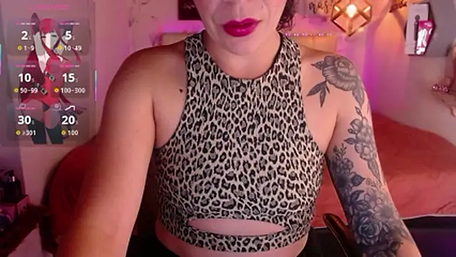 Snapshot of mia_velvet1 chatting on 12-20-25, 03:30 mia velvet1 online show from 12-20-25, 03:30