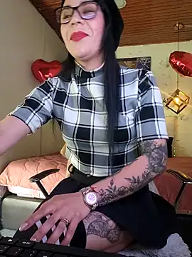 Snapshot of mia_velvet1 chatting on 02-02-26, 04:06 mia velvet1 online show from 02-02-26, 04:06