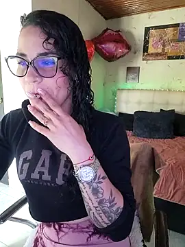 Snapshot of mia_velvet1 chatting on 02-09-26, 03:38 mia velvet1 online show from 02-09-26, 03:38