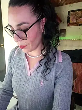 Snapshot of mia_velvet1 chatting on 02-12-26, 03:29 mia velvet1 online show from 02-12-26, 03:29