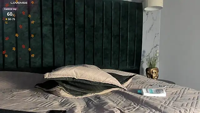 Snapshot of labrinthteasing chatting on 09-15-25, 02:39 labrinthteasing online show from 09-15-25, 02:39