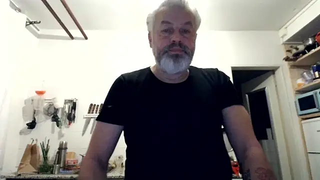 Snapshot of Berg_Boy chatting on 01-16-26, 05:55 Berg Boy online show from 01-16-26, 05:55