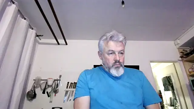 Snapshot of Berg_Boy chatting on 02-06-26, 05:49 Berg Boy online show from 02-06-26, 05:49