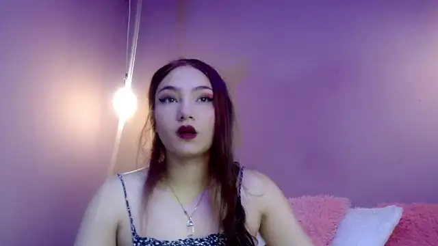 Snapshot of Rose_Fire1 chatting on 03-20-25, 05:58 Rose Fire1 online show from 03-20-25, 05:58