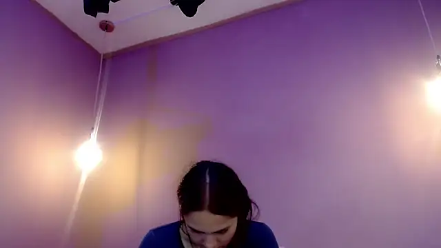 Snapshot of Rose_Fire1 chatting on 03-22-25, 11:20 Rose Fire1 online show from 03-22-25, 11:20
