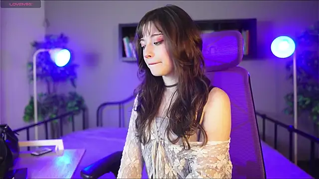 Miyuki wolf online show from 11-18-25, 09:30