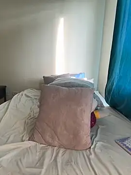 Ivelleee  online show from 10-04-25, 09:35