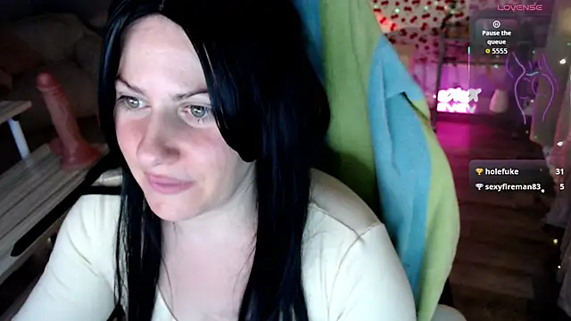 Snapshot of BellaStar84 chatting on 05-22-26, 08:21 BellaStar84 online show from 05-22-26, 08:21