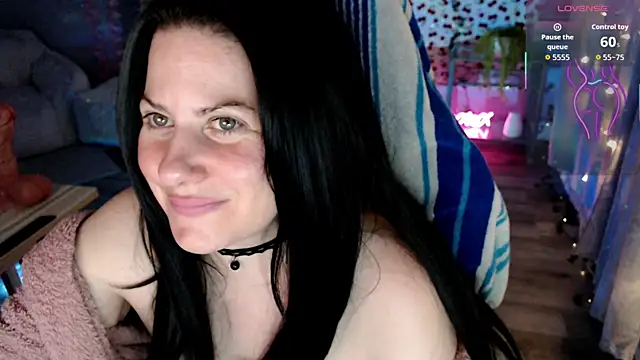 Snapshot of BellaStar84 chatting on 05-27-26, 08:00 BellaStar84 online show from 05-27-26, 08:00