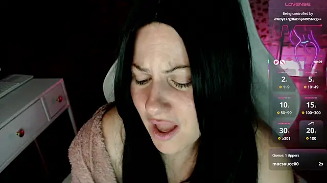 Snapshot of BellaStar84 chatting on 06-30-26, 06:03 BellaStar84 online show from 06-30-26, 06:03