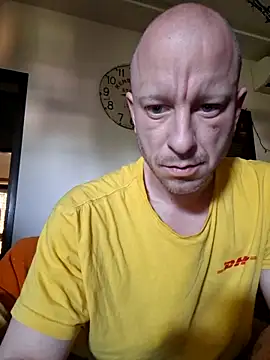 Snapshot of svenpfeifer chatting on 04-23-26, 06:47 svenpfeifer online show from 04-23-26, 06:47