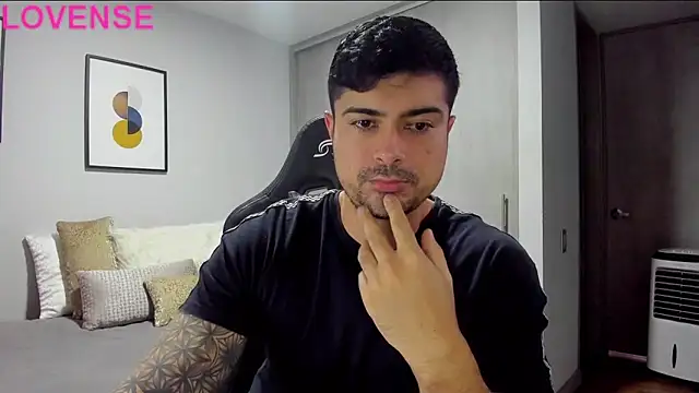 Dante Storm online show from 10-19-25, 09:04