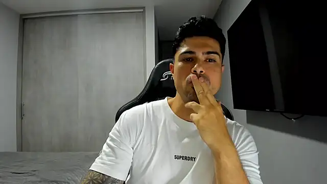 Dante Storm online show from 11-22-25, 05:17