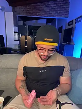 Snapshot of SrM0rgan chatting on 03-14-25, 02:42 SrM0rgan online show from 03-14-25, 02:42