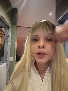 Snapshot of LoganPeny chatting on 03-04-26, 05:30 LoganPeny online show from 03-04-26, 05:30