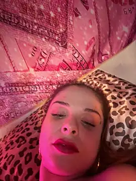 Snapshot of LoganPeny chatting on 03-10-26, 01:49 LoganPeny online show from 03-10-26, 01:49