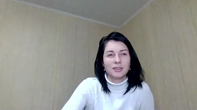 Snapshot of _Black-Panther_ chatting on 10-17-25, 10:51 Black-Panther online show from 10-17-25, 10:51