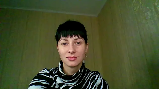 Snapshot of _Black-Panther_ chatting on 11-20-25, 08:47 Black-Panther online show from 11-20-25, 08:47