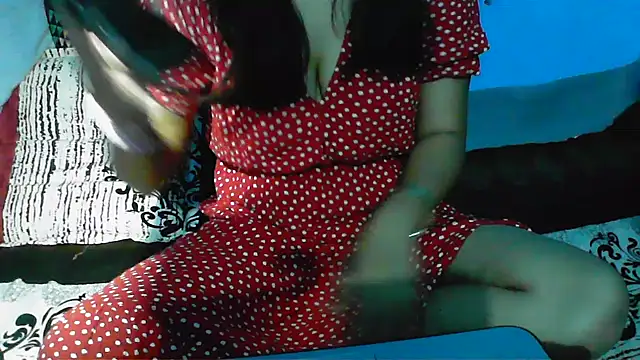 LAYLA 600 online show from 11-22-25, 07:18