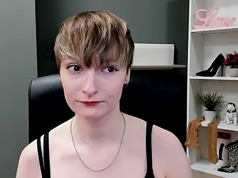 hottieBlair online show from 10-14-25, 06:14