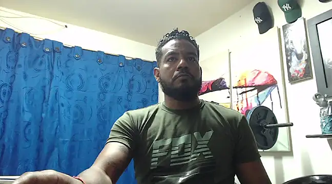 BladeFoxxx1 online show from 03-12-25, 03:57